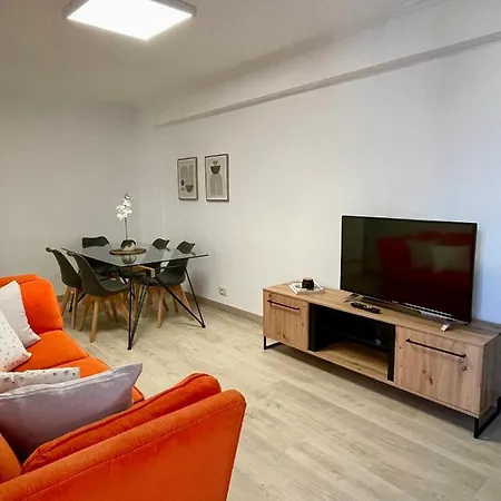Carrerahouses Norte Con Garaje דירה *
